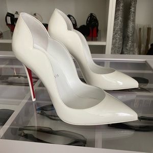 $800 Christian Louboutin Hot Chick White W/ White Lining 39/8.5